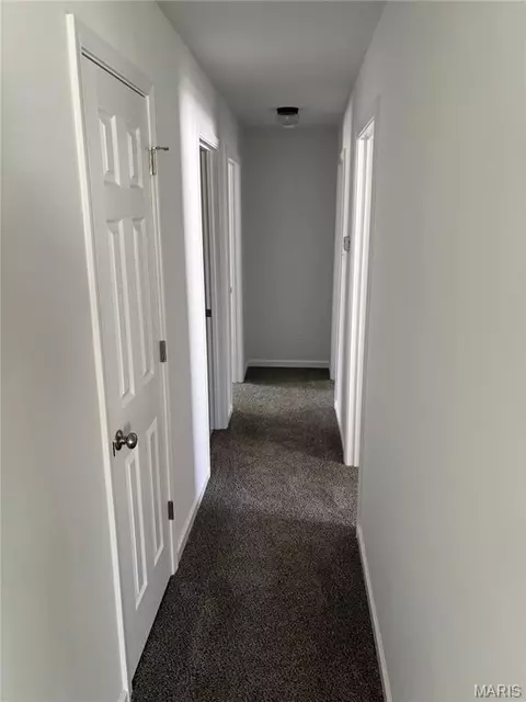 Entry Way - 1275 Casey Ave, Saint Clair, MO 63077 photo 1 of 2