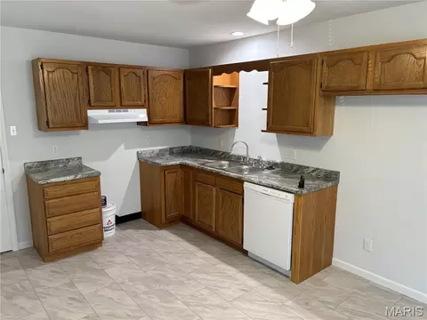 Kitchen - 1275 Casey Ave, Saint Clair, MO 63077 photo 1 of 1