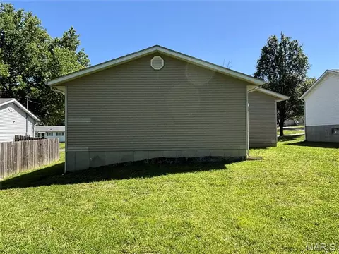 Exterior - 1275 Casey Ave, Saint Clair, MO 63077 photo 5 of 6