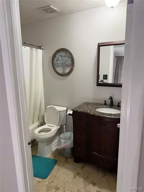 Bath - 2042 Catlin Dr, Barnhart, MO 63012 photo 2 of 2