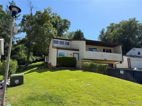 Exterior - 2042 Catlin Dr, Barnhart, MO 63012 photo 2 of 5