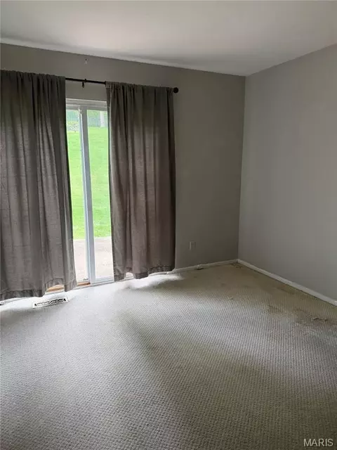 Bedroom - 2042 Catlin Dr, Barnhart, MO 63012 photo 3 of 3