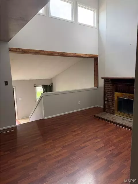 Living - 2042 Catlin Dr, Barnhart, MO 63012 photo 1 of 4