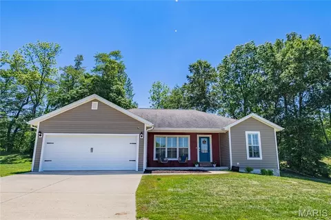 230 Eagles Xing, Cape Girardeau, MO 63701