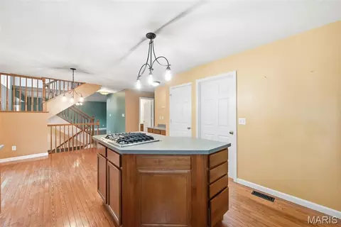 Kitchen - 415 Forby Estates Dr, Eureka, MO 63025 photo 4 of 6