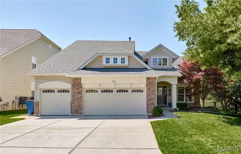 111 Berry Manor Cir, St. Peters, MO 63376