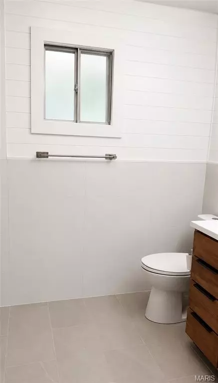 Bath - 4 Toler Dr, Fredericktown, MO 63645 photo 2 of 3