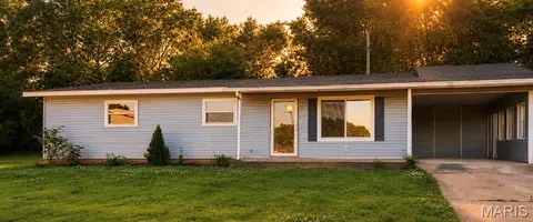 4 Toler Dr, Fredericktown, MO 63645