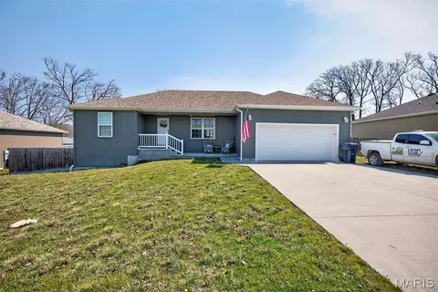 2100 Emmy Ave, Lebanon, MO 65536