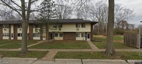 7639 Hazelcrest Dr #48, Hazelwood, MO 63042