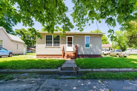 2627 Lincoln Ave, Granite City, IL 62040