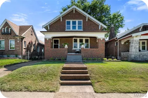 4322 Holly Hills Blvd, Saint Louis, MO 63116