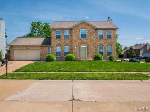 3078 Willow Creek Estates Dr, Florissant, MO 63031
