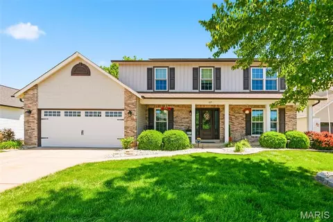 127 Burnt Oak Ct, Wentzville, MO 63385
