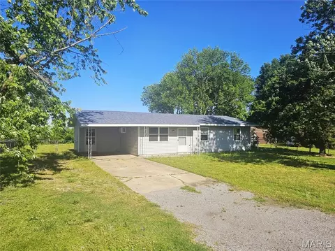 39335 W Sue Dr, Malden, MO 63863