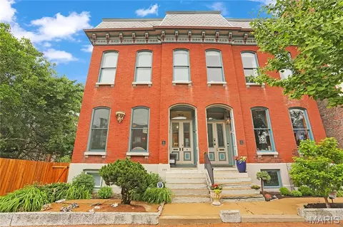 1919 Hickory St, Saint Louis, MO 63104