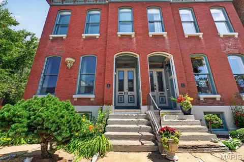 1919 Hickory St, Saint Louis, MO 63104