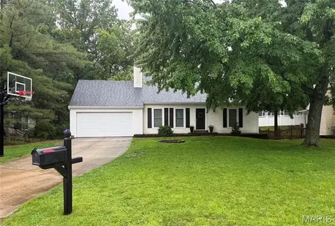 7 Primgarden Ct, Saint Peters, MO 63376