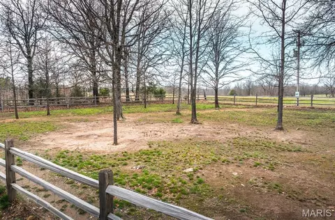 Exterior - 1608 Hwy 64, Tunas, MO 65764 photo 1 of 4