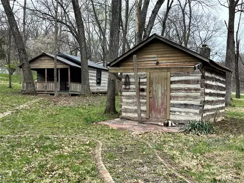 Exterior - 3516 Winnifred Dr, Eureka, MO 63025 photo 9 of 12