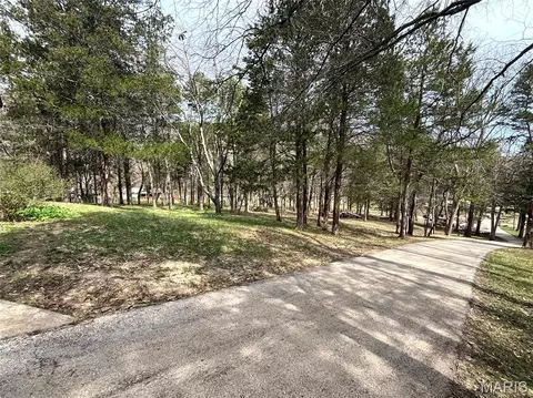 Exterior - 3516 Winnifred Dr, Eureka, MO 63025 photo 2 of 12