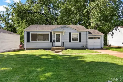 1236 Bliss Dr, Saint Louis, MO 63137