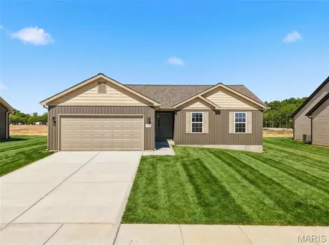 1011 Samwise St, Wright City, MO 63390