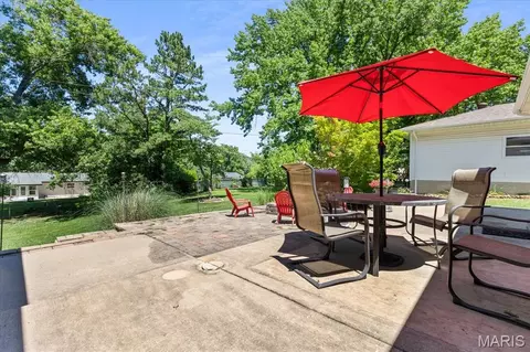 Exterior - 727 Cordes St, O'fallon, MO 63366 photo 5 of 6