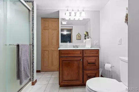 Bath - 727 Cordes St, O'fallon, MO 63366 photo 3 of 3