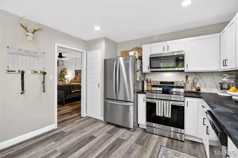 Kitchen - 316 Highway Ww, Sullivan, MO 63080 photo 4 of 4