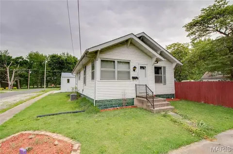 Other - 701 E Chestnut St, Gillespie, IL 62033 photo 6 of 20