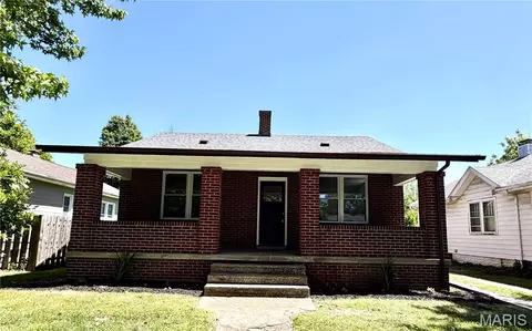 1836 N Church St, Belleville, IL 62221