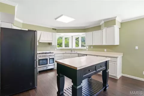 Kitchen - 208 N Library St, Waterloo, IL 62298 photo 1 of 3