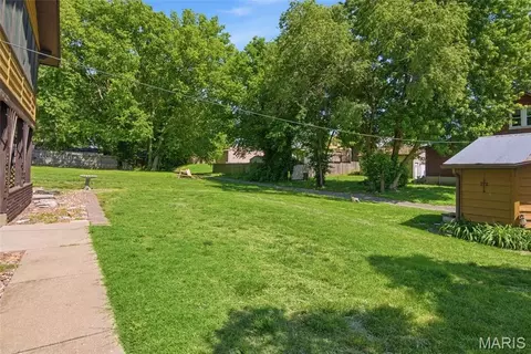 Exterior - 208 N Library St, Waterloo, IL 62298 photo 11 of 17