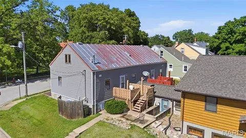 Exterior - 208 N Library St, Waterloo, IL 62298 photo 3 of 17