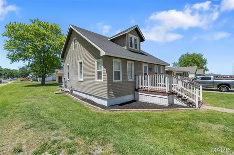 Other - 401 N 3rd St, Chaffee, MO 63740 photo 2 of 9