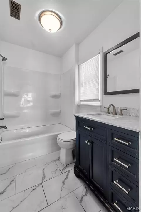 Bath - 401 N 3rd St, Chaffee, MO 63740 photo 1 of 1