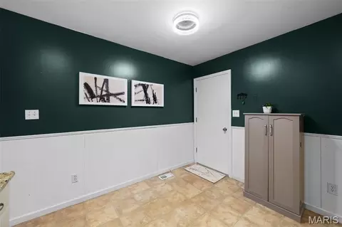 Entry Way - 1004 Pocono Trl, Ballwin, MO 63021 photo 1 of 7