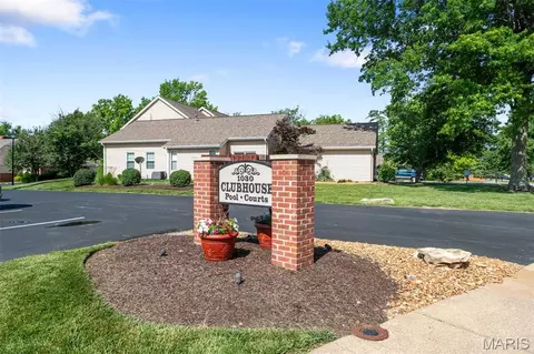 Exterior - 1004 Pocono Trl, Ballwin, MO 63021 photo 9 of 10