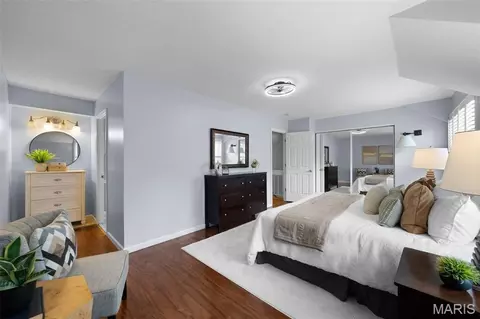 Bedroom - 1004 Pocono Trl, Ballwin, MO 63021 photo 2 of 3