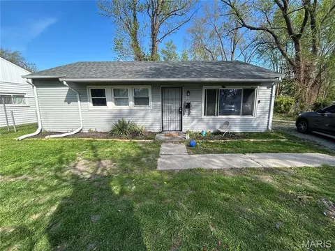 59 Helen Ct, Cahokia, IL 62206