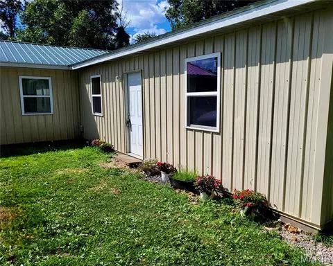 1986 County Road 512, Altenburg, MO 63732