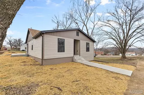 307 Poe Rd, Park Hills, MO 63601