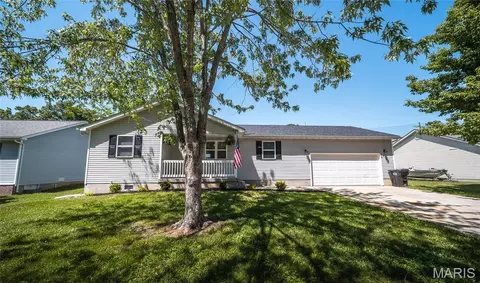 55 Jana Ln, Saint James, MO 65559