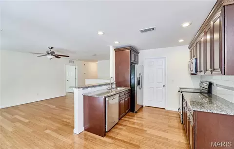 Kitchen - 70 Round Table Ct, Winfield, MO 63389 photo 1 of 4