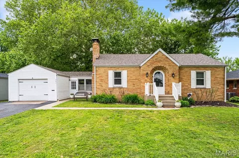 207 Edward St, O'fallon, IL 62269