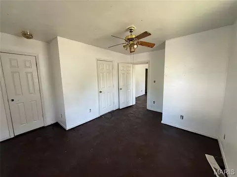 Bedroom - 802 E Olive St, Red Bud, IL 62278 photo 5 of 6