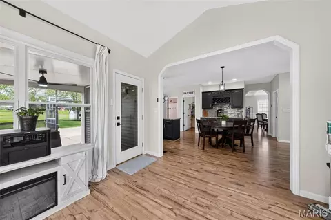 Entry Way - 321 Red Wing Ct, Troy, MO 63379 photo 5 of 5
