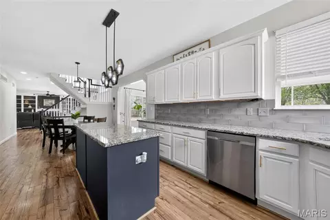 Kitchen - 321 Red Wing Ct, Troy, MO 63379 photo 4 of 4