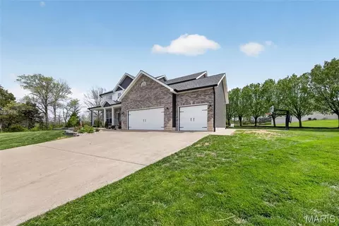 Exterior - 321 Red Wing Ct, Troy, MO 63379 photo 8 of 12
